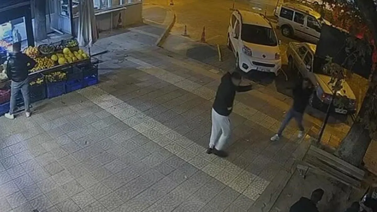 Husumetlisine kurşun yağdırdı